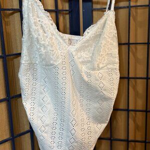 White Lace Eyelet Camisole Slip Top Adjustable Straps Medium